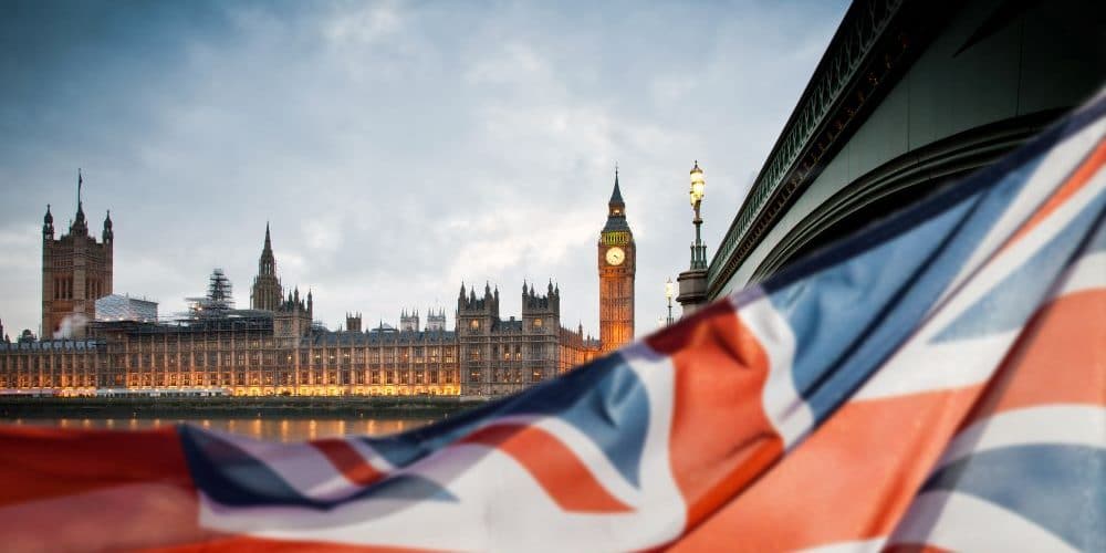 Immigration-1000×500